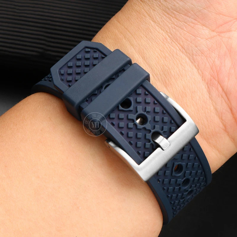 23mm 24mm Fluororubber Watchband Pin Buckle Accessories replace for strap CALIBRE Soft watch band WSCA0006 240106