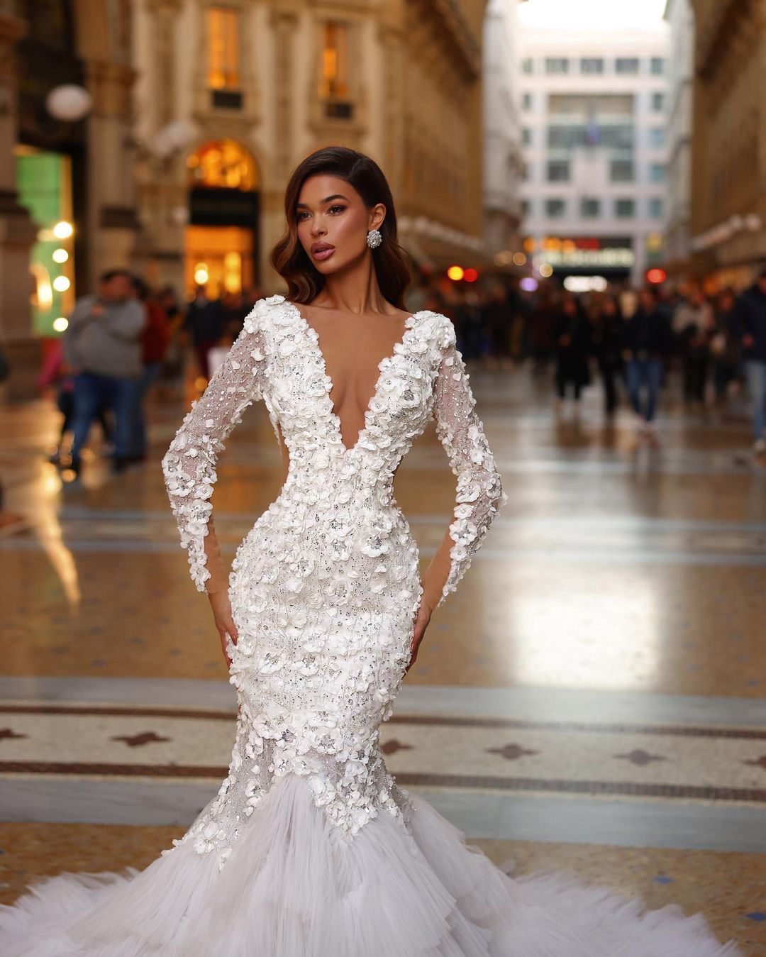 Mermaid Elegant Applique Wedding Dresses Lace Bridal Gowns Ruffles Long Sleeve Beaded V Neck Sweep Train Robe 0219