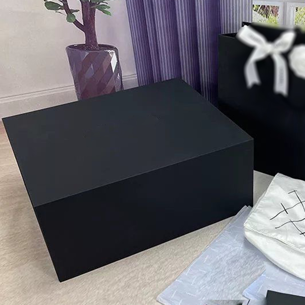 Gift Wrap 22x16x10CM black box for jewelry bag printed letters storage case good quality
