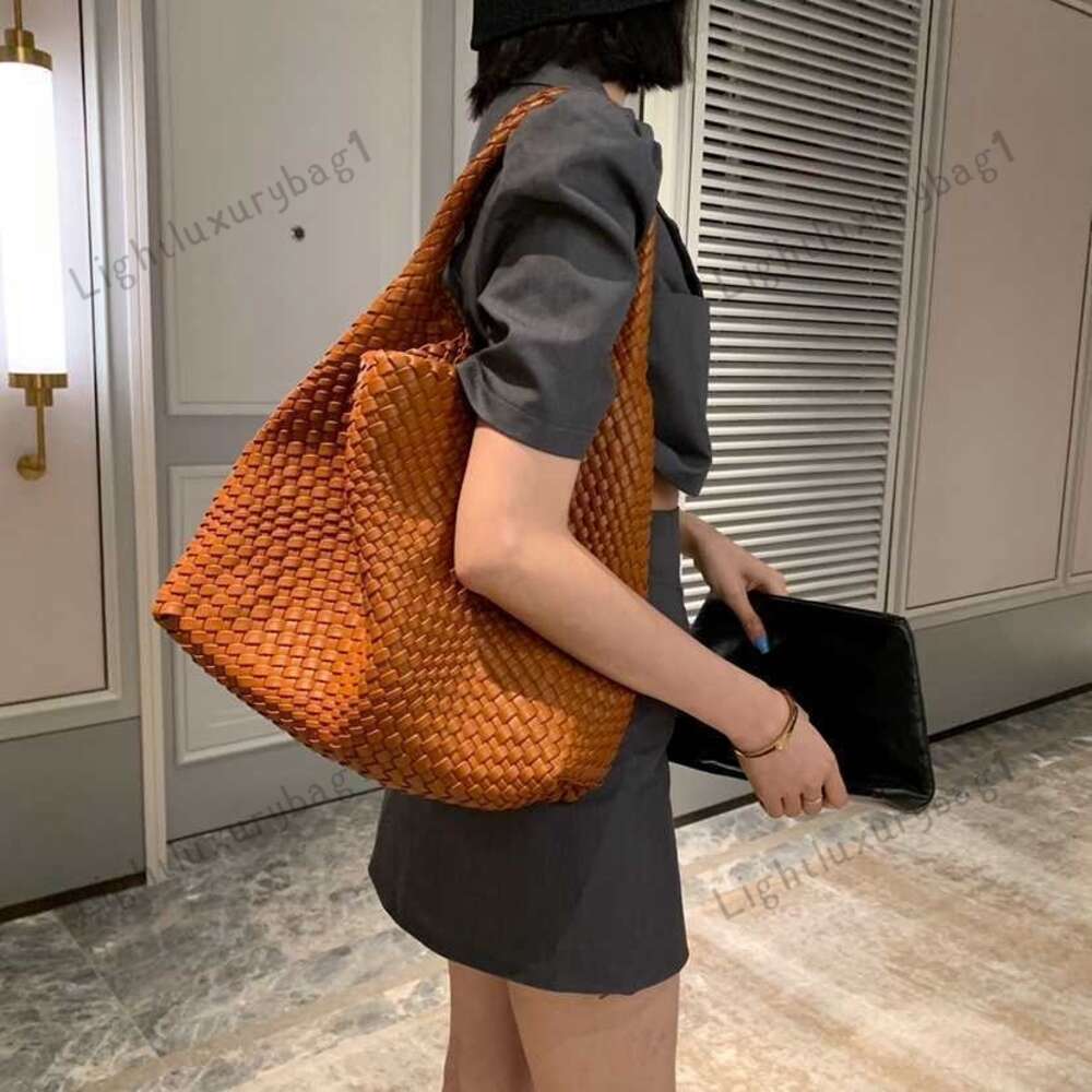 2 Piece set Shoulder Bags Leather Hobo Bag Handmade Woven Casual Female Handbag Large Capacity Totes Patchwork Women bag with small wallets 221115