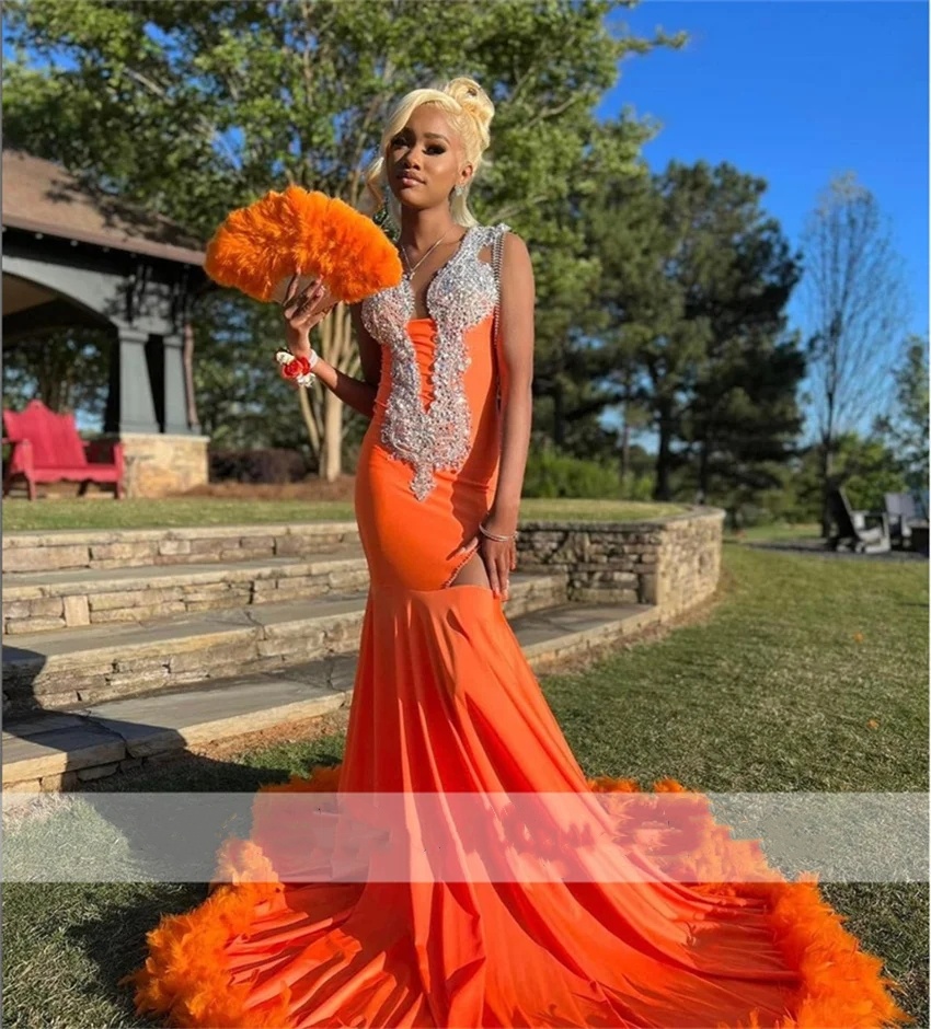 New Long Prom Dress 2024 For Black Girls Sparkly Crystal Rhinestones Beading Featherss Glitter Birthday Party Homecoming Gown