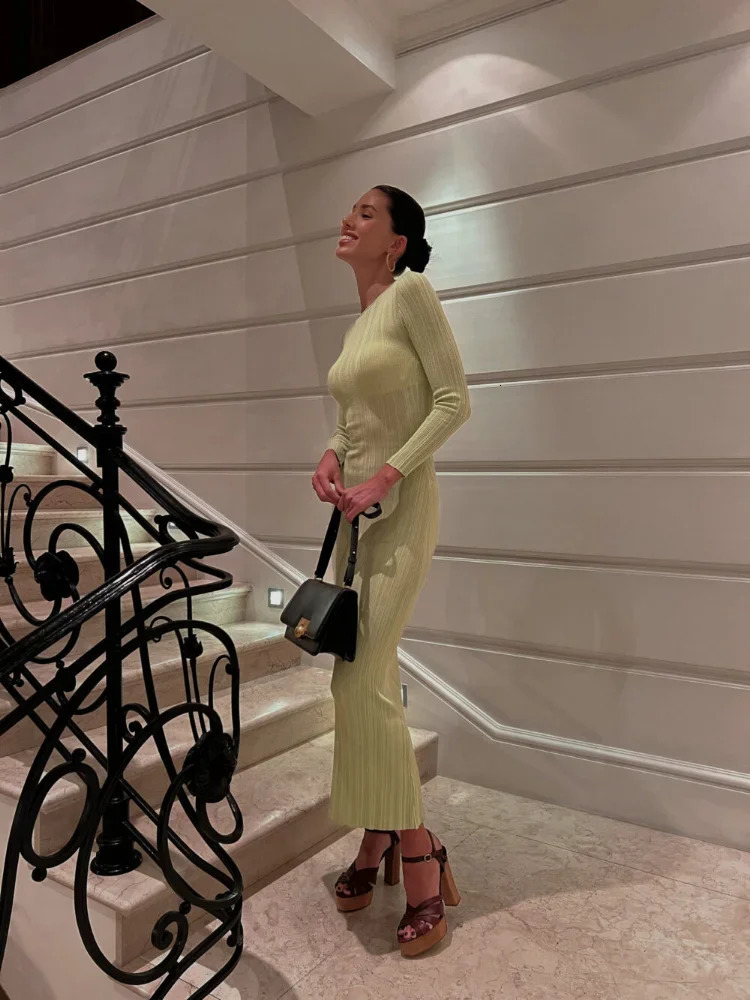 Women Autumn Winter Solid Maxi Long Sweater Dress Elegant Casual Fashion Pullover Bodycon Slim Streetwear Knitted 240109