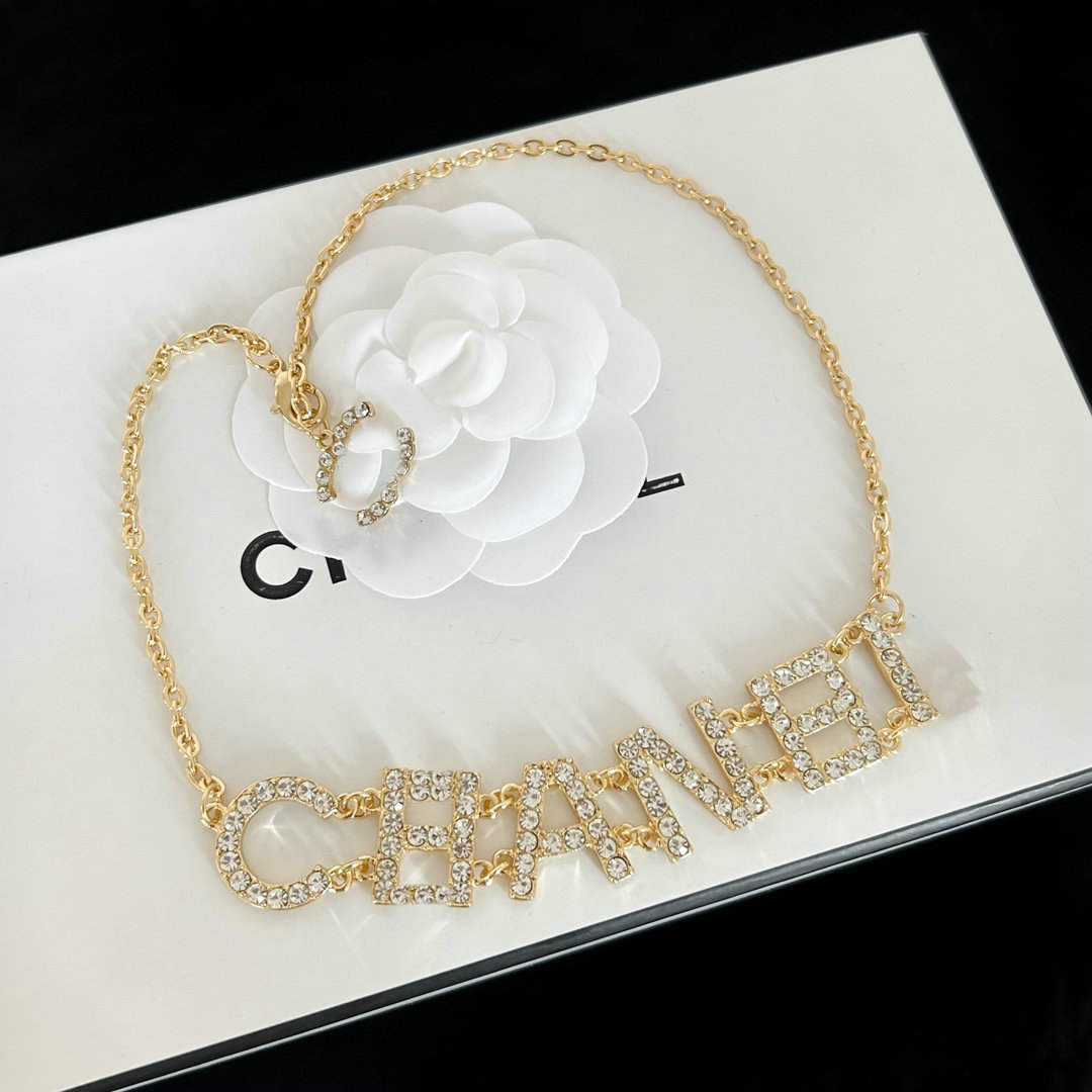 Luxury Brand Pendant Necklace Designer Jewelry For Women Chain Silver Gold Plated Necklace Jewelry Accessories Family Birthday Gift
