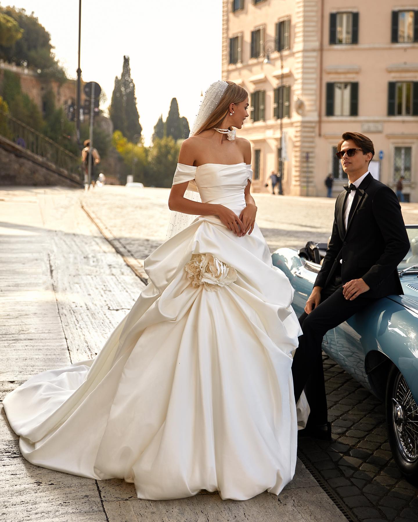 Milla Nova Boho A Line Wedding Dresses For Bride Off Shoulder Satin Countries Wedding Dresses Lace Up Back Designer Bridal Gowns 0515