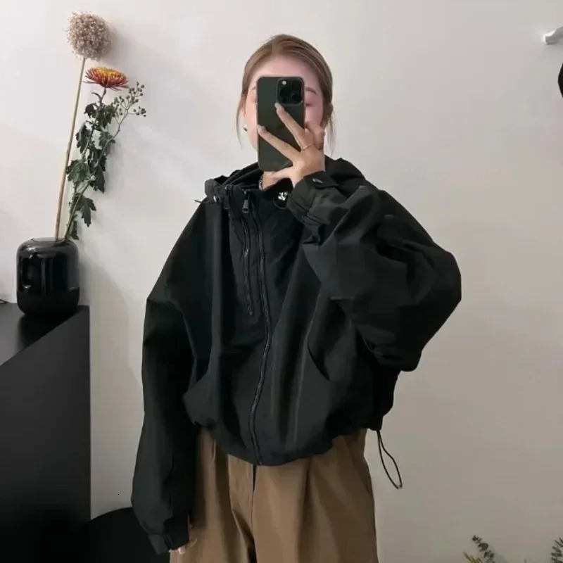 Deeptown Korean Style Windbreaker Crop Jacket Women Kpop Hooded Zipup Vintage Streetwear Short Jackets Chic Autumn Outwear 240110