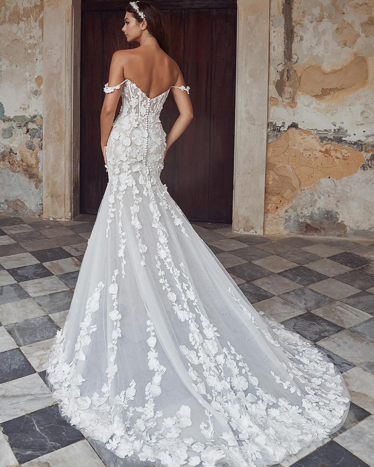 Elegant Mermaid Wedding Dresses Lace 3D Ral Appliques Sleeveless Bridal Gowns Off Shoulder Illusion Bride Dress Sweep Train Robe 0219