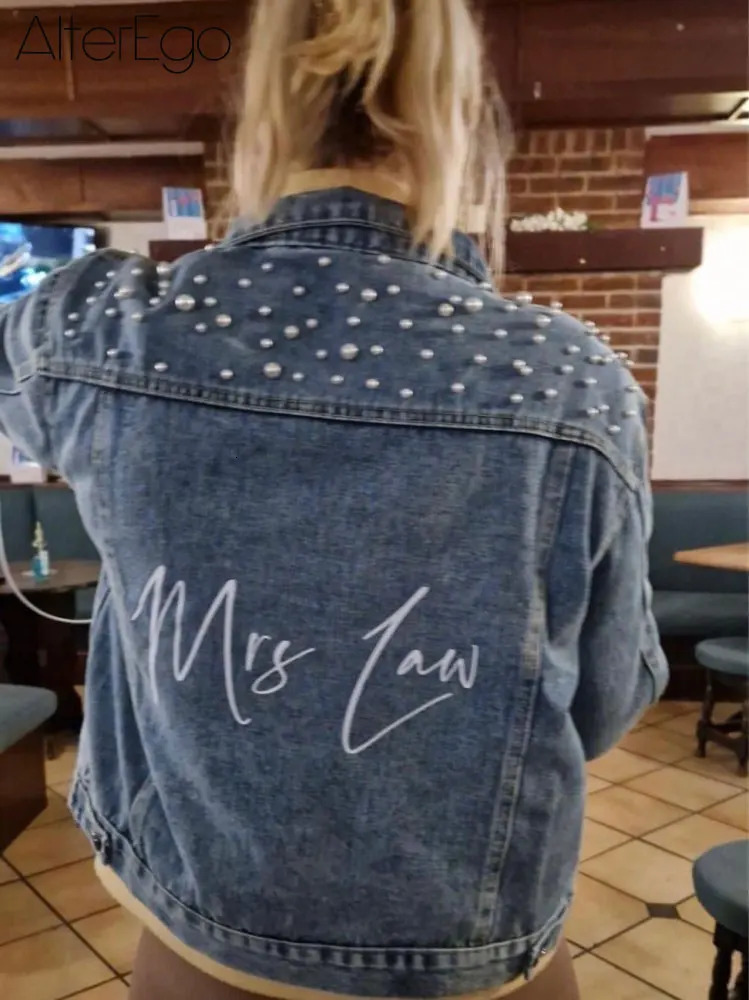 Custom Bride Denim Jacket Pearl Mrs Bachelorette Jean Jackets Hen Party Gift Wedding Day Outerwear Bridesmaid Personalised Coats 240109