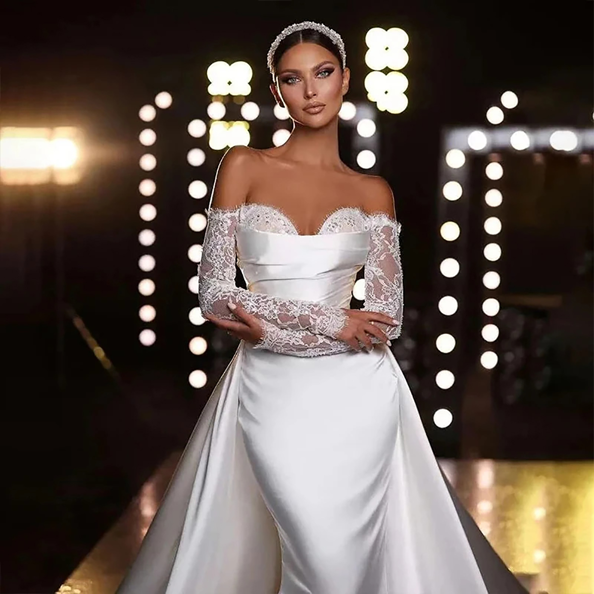 ful Off Shoulder Mermaid Wedding Dresses Detachable Bridal Gowns Long Sleeves Backless Satin Sweep Train Robe