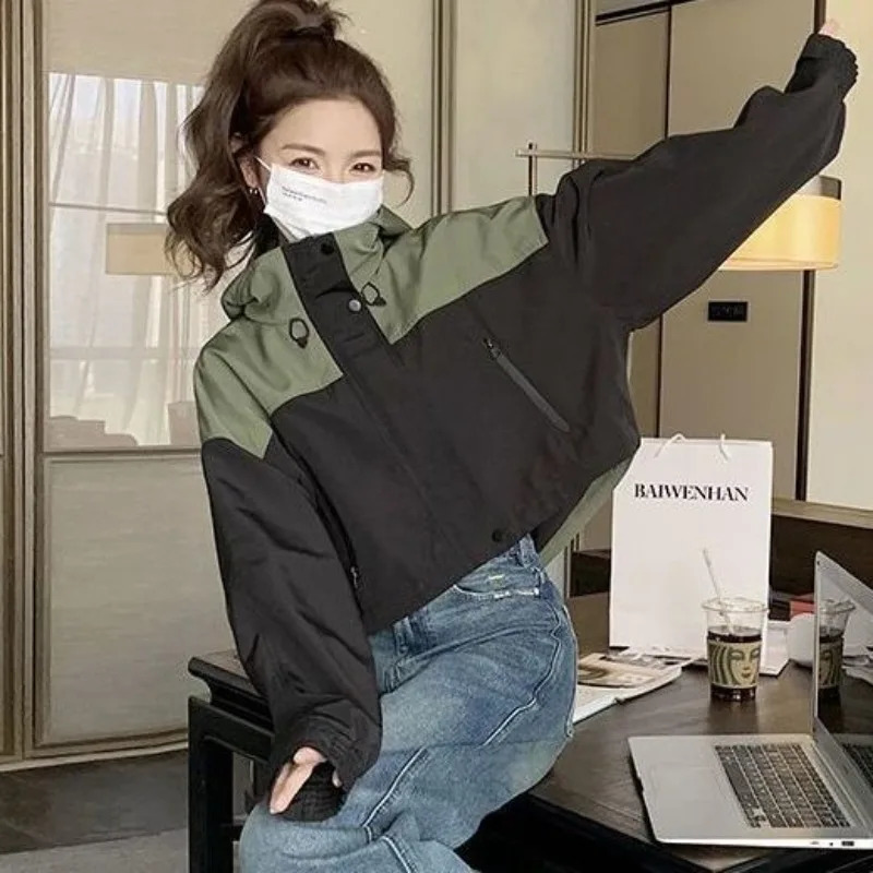 Deeptown Crop Windbreaker Jacket Women Kpop Y2k Streetwear Korean Reviews Many Clothes Hooded Zipup Short Jackets Autumn Winter 240110