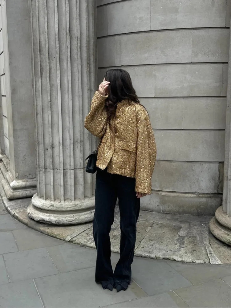 Women Fashion Sequins Shiny Short Jacket Elegant Long Sleeves Stand Collar Crop Coat Autumn Ladies High Street Partywear 240110