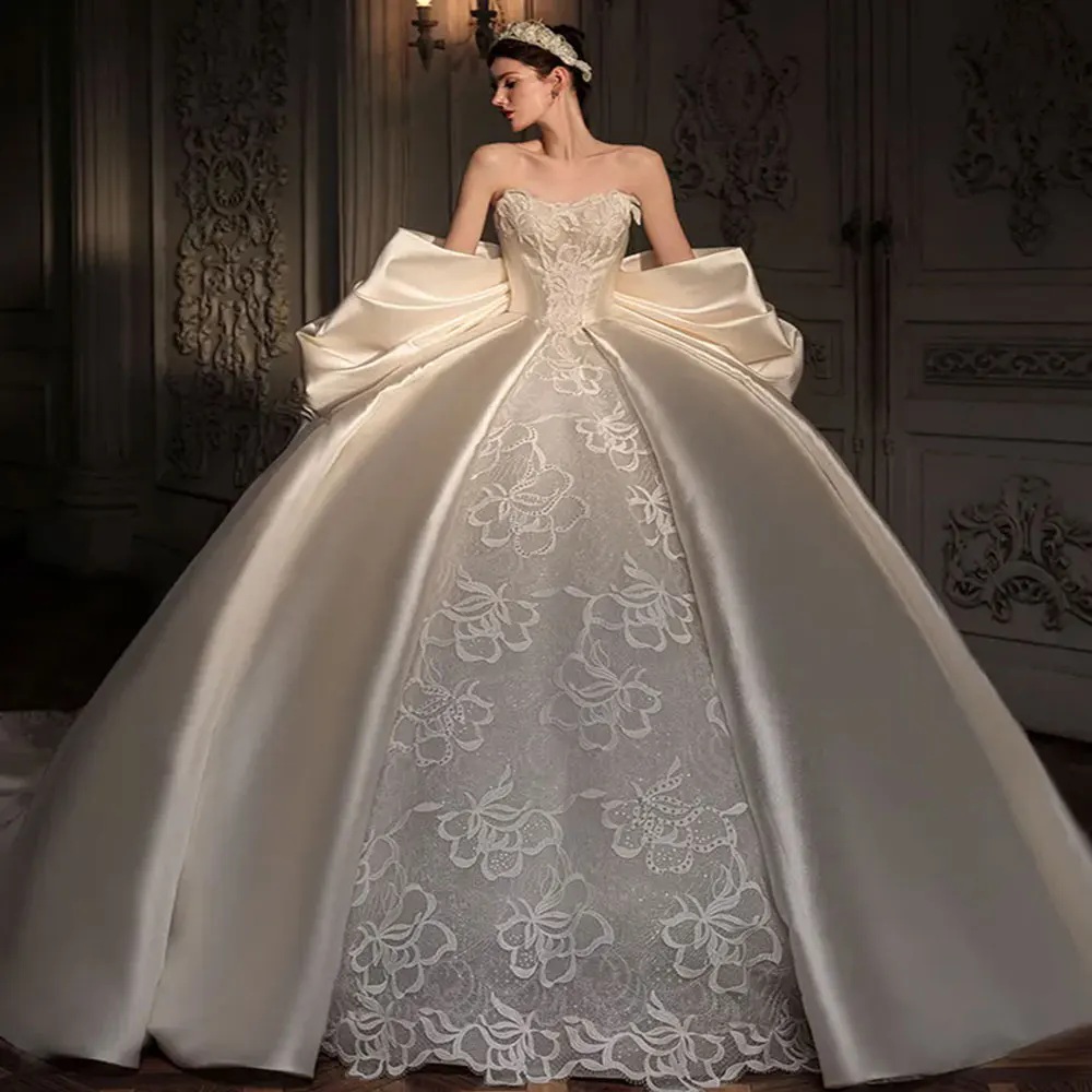 Satin Lace Wedding Dresses Sheer Sweatheart Neck Embroidery Sequins De Bridal Gowns Marriage Plus Size Boho Wed Robe YD 6660312