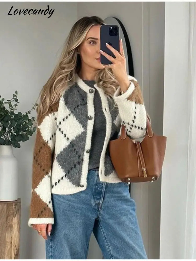 Autumn Plaid Printed Knitted Cardigan Women Casual V-neck Single Breasted Sweater Cardigan Fashion Lady Streetwear Coats 240110