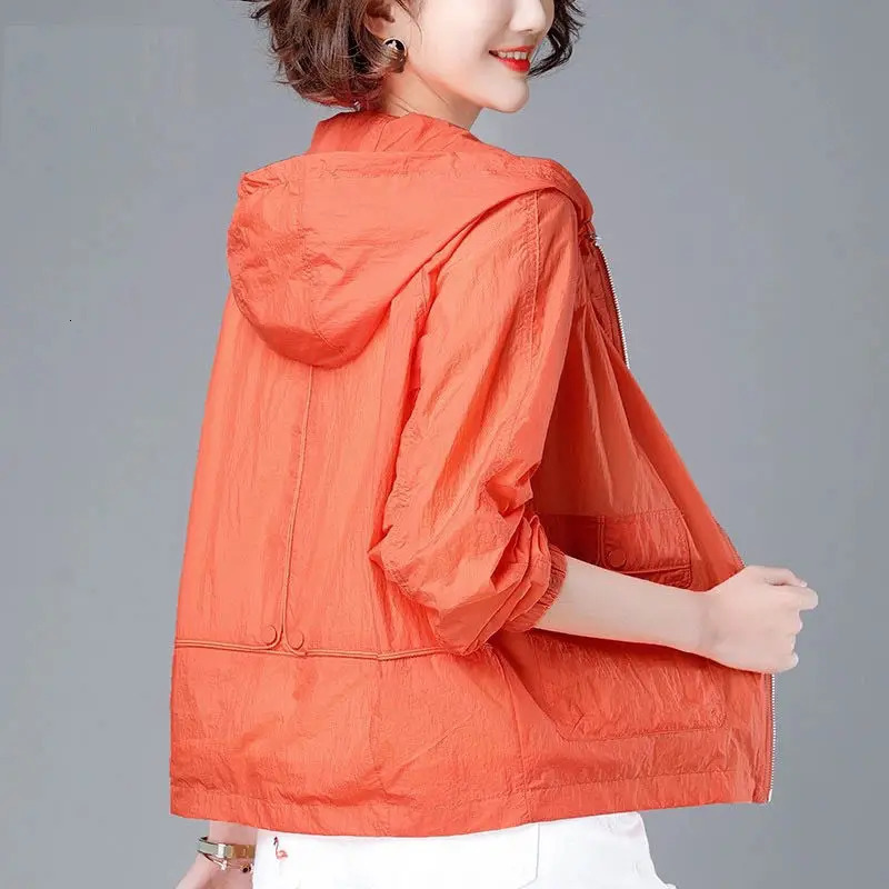 Summer Jacket Women Hooded Sun Protection Clothing Fashion Casual Zipper Thin Windbreaker Coat With Lined Tops 240110