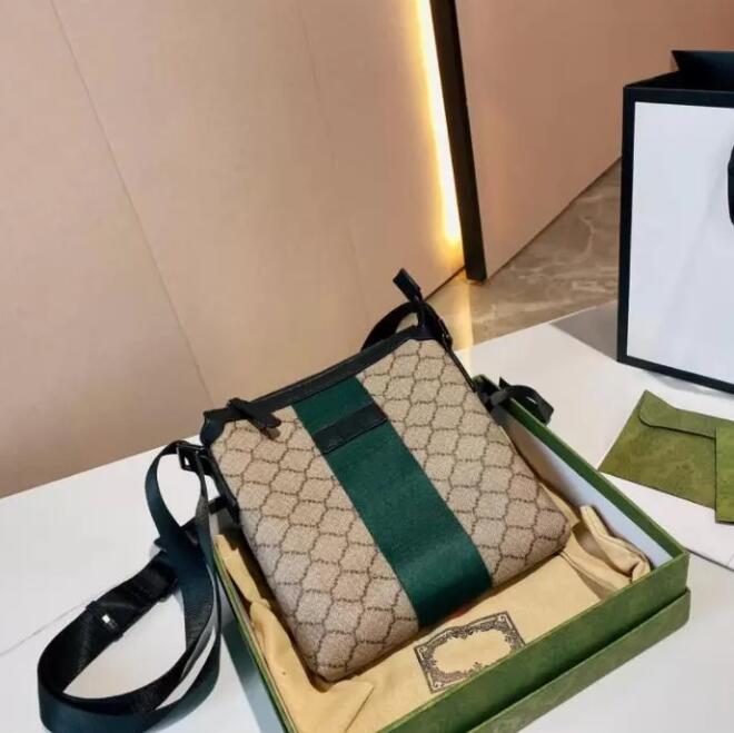 Designers Embossed Pattern Handbag Fashion Lady Shoulder Bag Luxurys Crossbody Couss Handbags High Quality Women Chain Message Bags