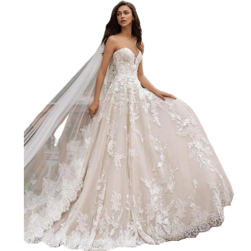 e Lace Appliques A Romantic Wedding Dress for Bride Sweetheart Necke Sleeveless Bohemian Bridal Gowns Court Train Chic Garden Tulle Long Formal Dresse