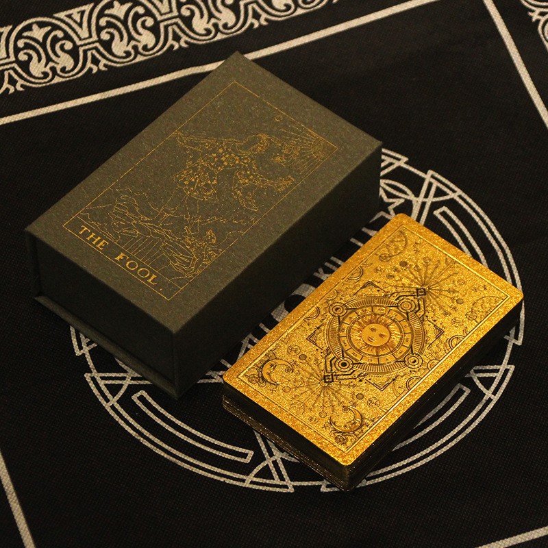 Wholesale PVC Waterproof Gold Foil Tarot & Guide Book Tabletop Oracle Cards Party Games With Guidebook AAA8