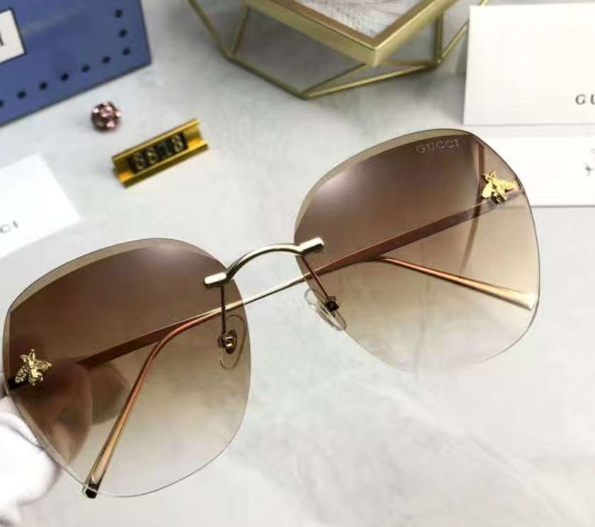 High Quality Man Woman Sunglasses fashion big frame Sport windshield Eyewear Full Frame UV400 3 Color Options