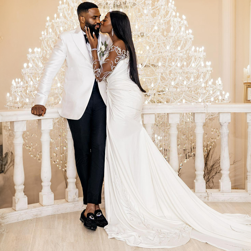 Bride Wedding Dress Ivory Chiffon Sheer Neck Long Sleeves Mermaid Bridal Gowns Illusion Rehies Appliqued Lace Dresses for Marriage D107 es