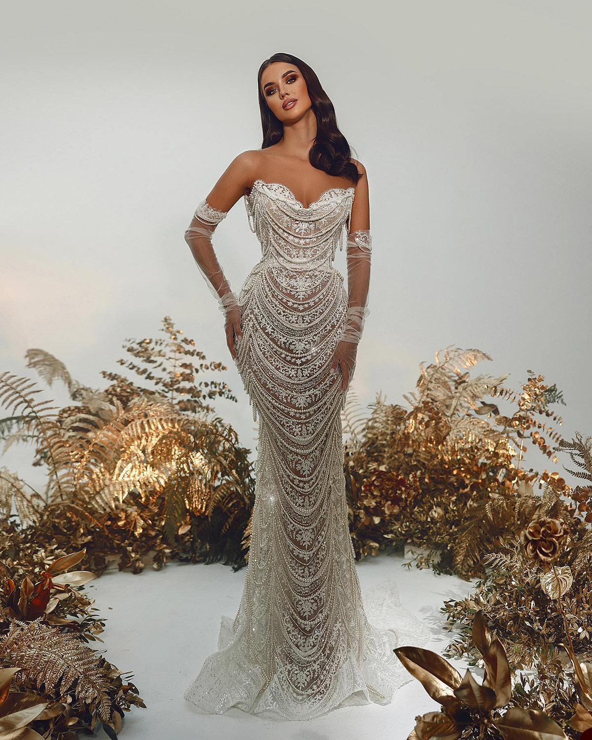 Luxury Pearl Mermaid Wedding Dresses Strapless Bridal Gowns Beading Tassel Appliques See Through Illusion Sweep Train Robe Bride Dresses