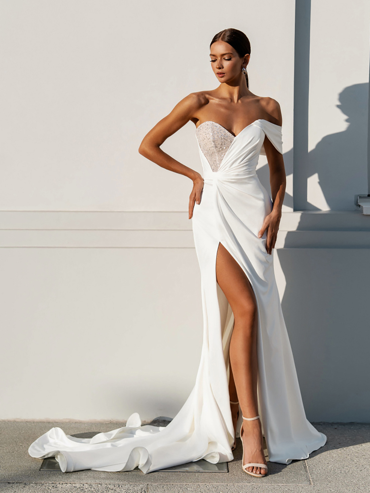 Chic Satin Off Shoulder Mermaid Wedding Sequined Side Split Bridal Gowns Short Sleeves V Neck Bride Dresses Custom Made 0219