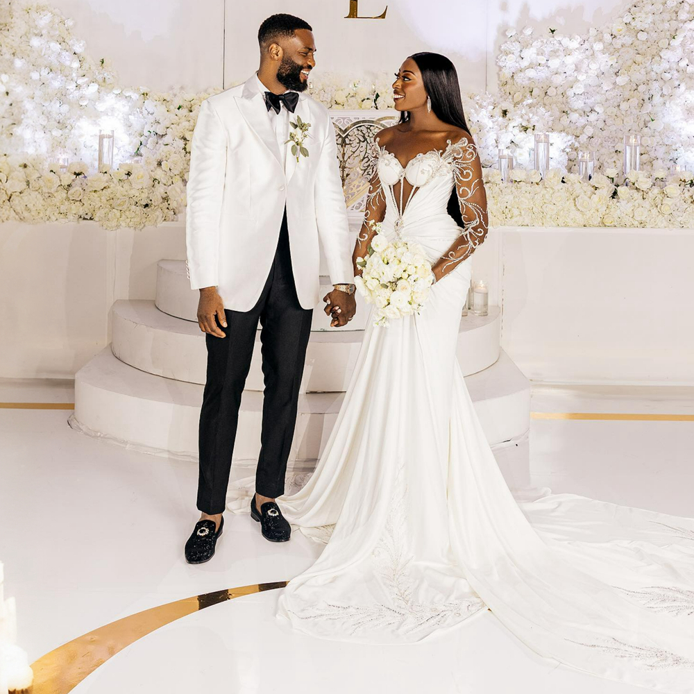 Bride Wedding Dress Ivory Chiffon Sheer Neck Long Sleeves Mermaid Bridal Gowns Illusion Rehies Appliqued Lace Dresses for Marriage D107 es