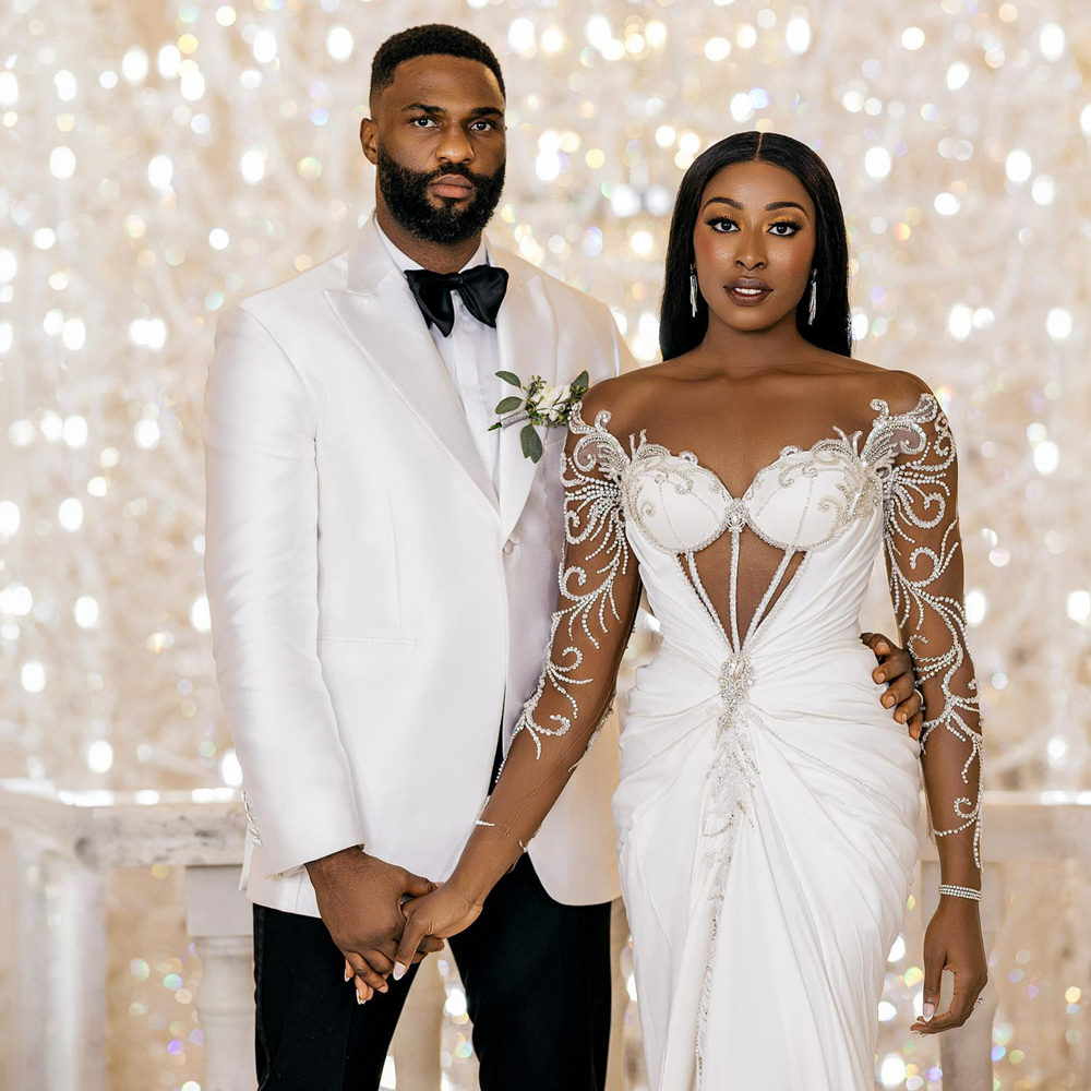 Bride Wedding Dress Ivory Chiffon Sheer Neck Long Sleeves Mermaid Bridal Gowns Illusion Rehies Appliqued Lace Dresses for Marriage D107 es