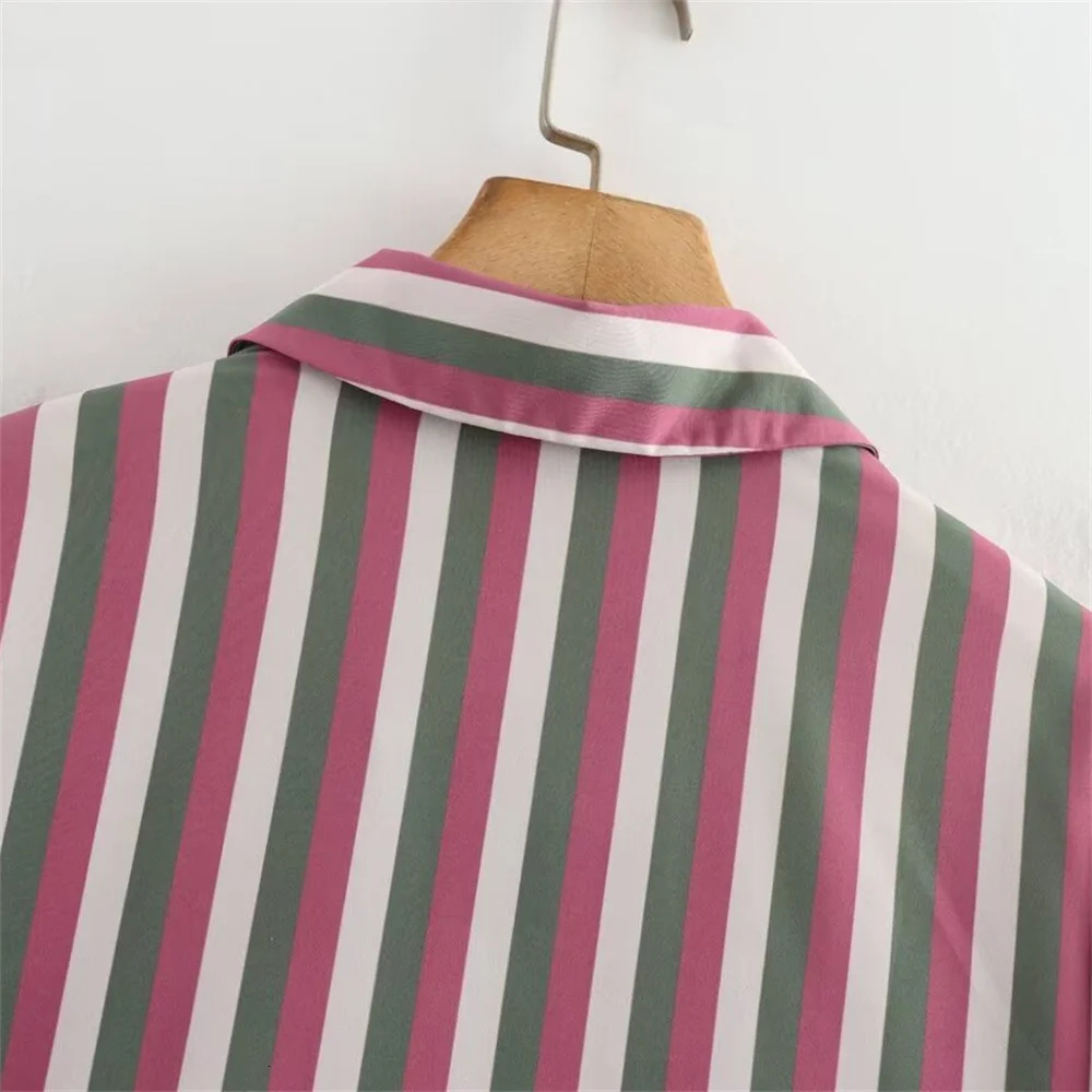 Zach Ailsa Early Spring Womens Fashion Casual Loose Versatile Striped Satin Texture Long sleeved Shirt 240111