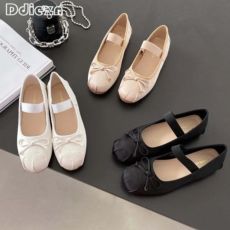 Ladies Ballet Flats In Sandals Women Lolita Casual Outside Atutmn Fashion Slides Butterfly-Knot Female Mary Jane Shoes 240110