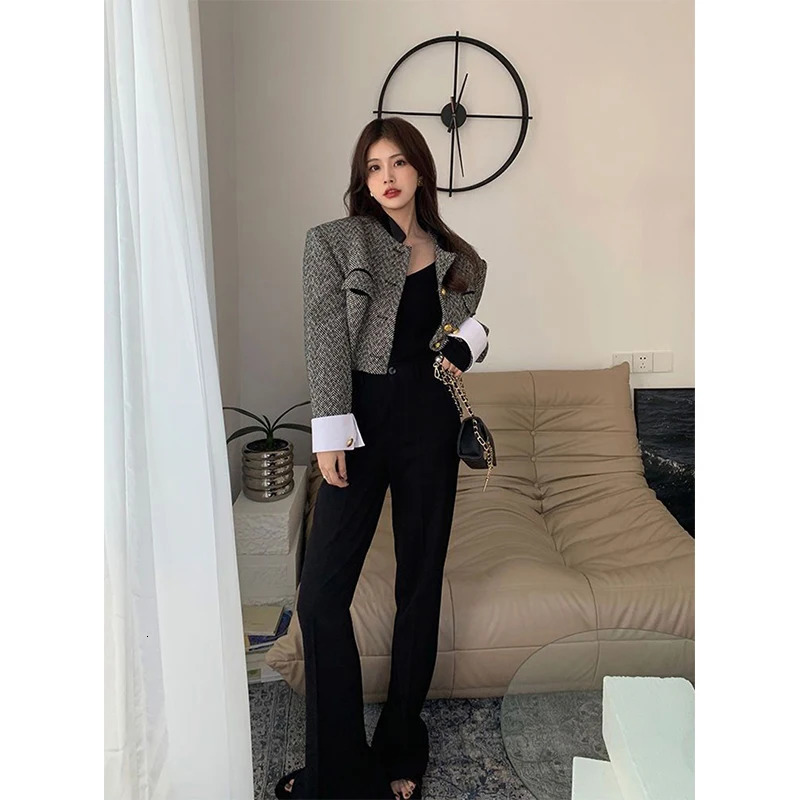 Vintage Tweed Jacket Women Elegant Patchwork Cropped Blazer Korean Single Breasted Short Coat Office Lady All Match Outerwear 240112