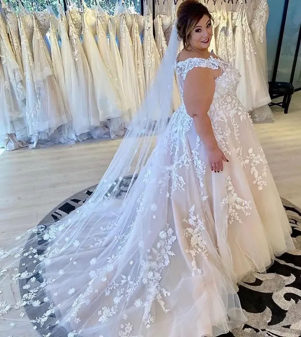 White Wedding Dresses Ivory Bridal Gowns A Line V-Neck Sleeveless Floor-Length Applique Beaded Tulle Custom Zipper Lace Up Plus Size New