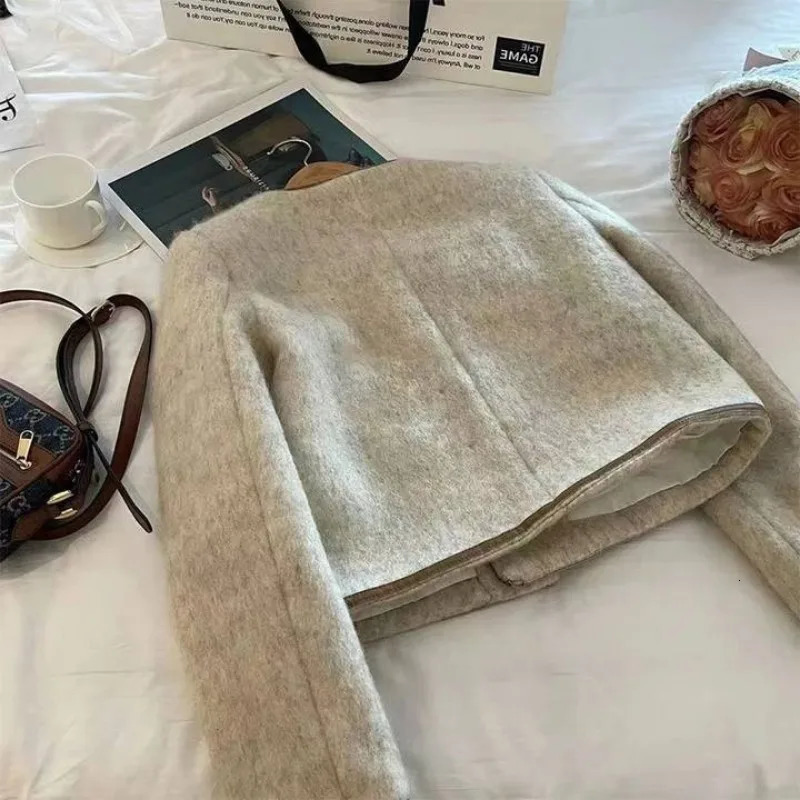 Deeptown Vintage Cropped Tweed Jacket Women Chic and Elegant Korean Fashion Short Jackets Old Money Style Outwear Harajuku Top 240112