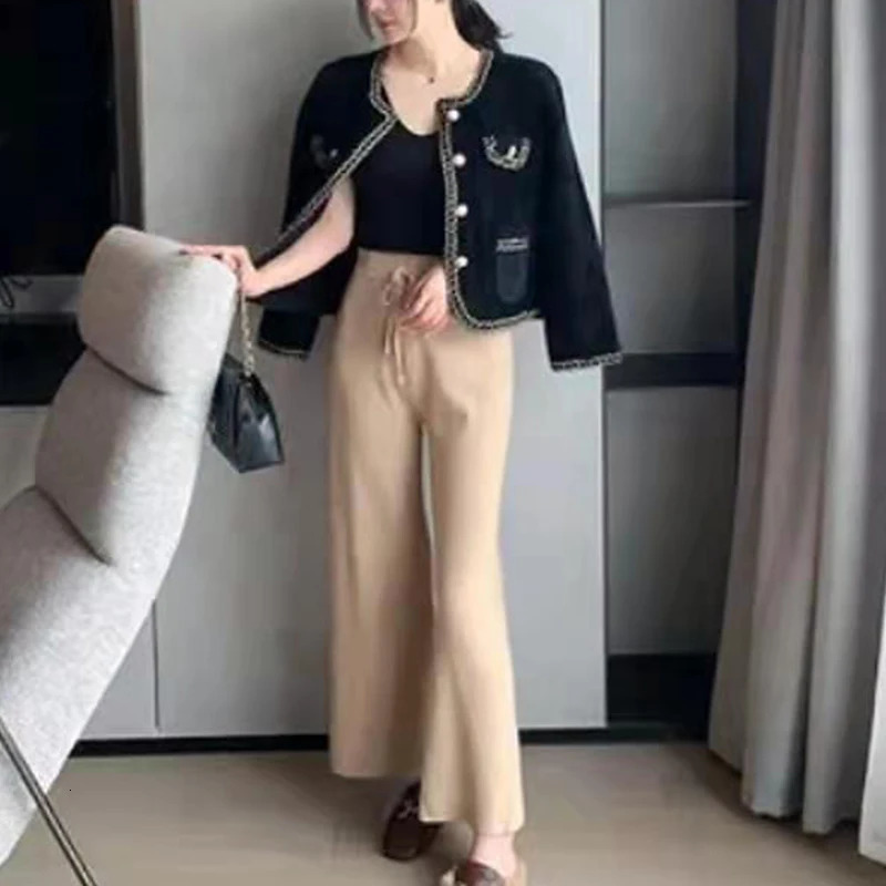 Autumn Winter Womens Elegant Fashion Allmatch Coat Ladies Temperament Buttons Cardigan Top Female Loose Casual Outwear Jacket 240112