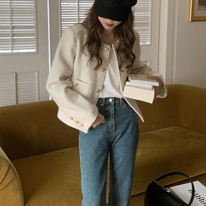 Deeptown Crop Tweed Jacket Women Korean Style Clothes Old Money Fashion Chic and Elegant Short Jackets Vintage Autumn Winter Top 240112