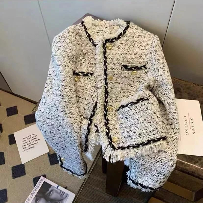 Elegant Korean Plaid Tweed Jacket Women Fall autumn winter Fashion Fringe Single Breasted oNeck Crop Coat All Match Lady E05 240112