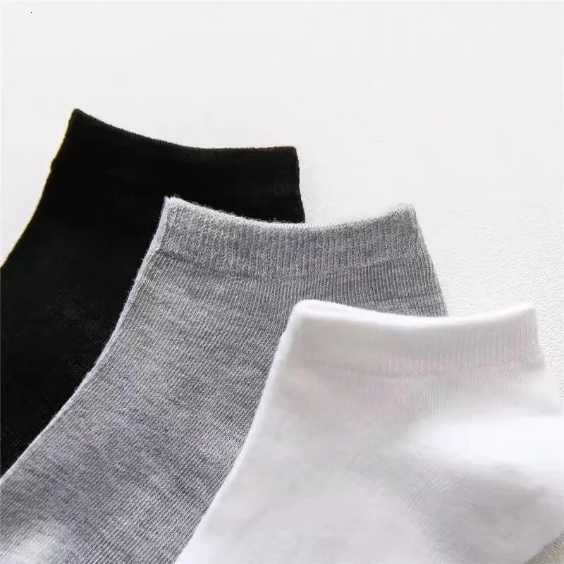 60PcsLot30Pairs Mens Socks Breathable Business Black Boat Casual Comfortable Solid Color Ankle WhiteSocks 240112