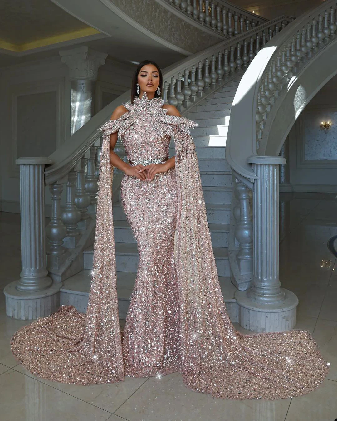 Sparking Sequins Mermaid Evening Dresses Crystals Beading Prom Gowns Custom Made High Neck with Cap Sleeves Party Dresses