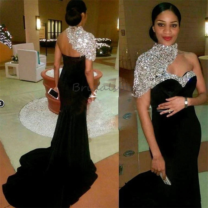 Rhinestone Mermaid Black Prom Dress High Neck Short Sleeves Velvet Black Girls Evening Dress Sexy Backless Sweep Train Formal Dress Vintage Birthday G