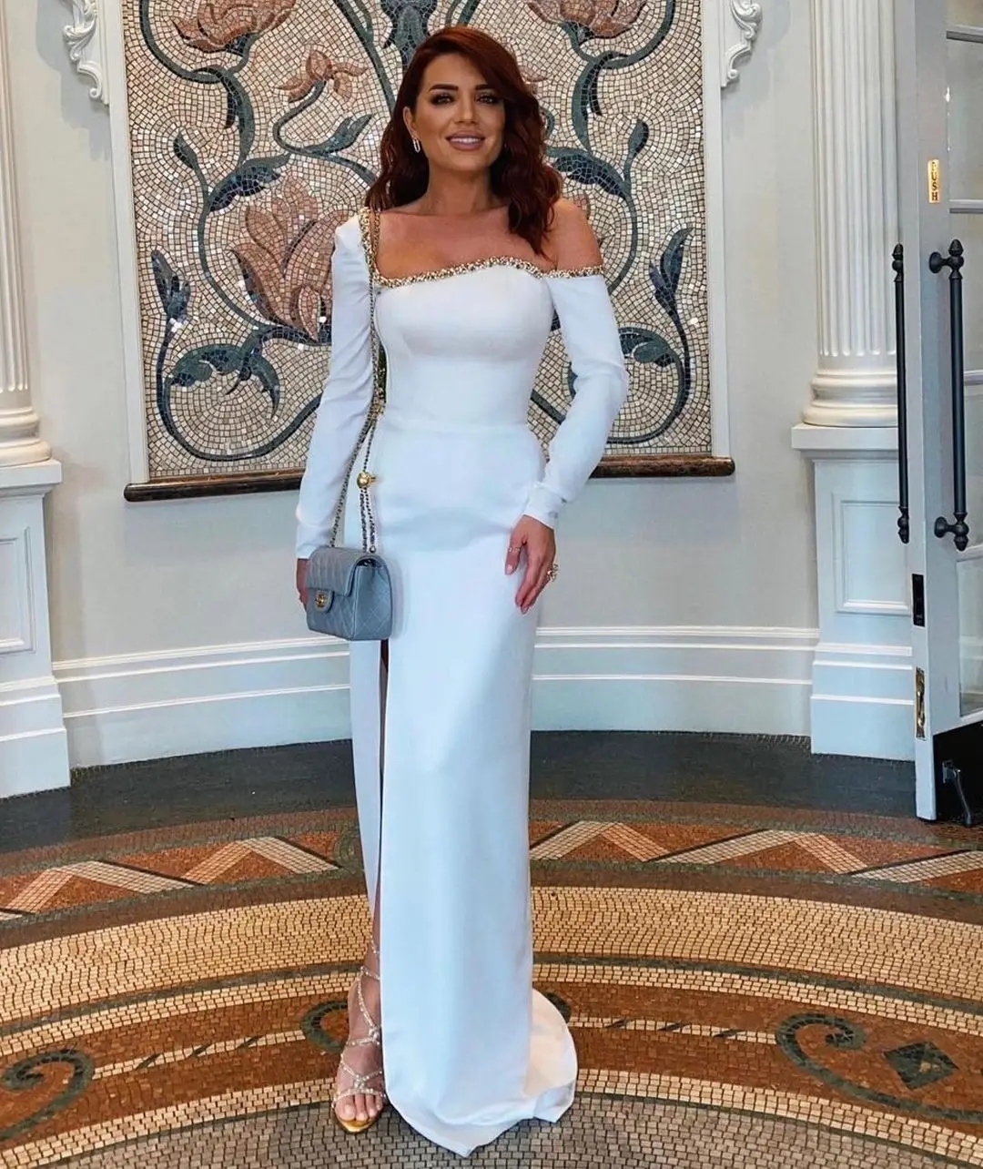 White Women's Evening Dress Mermaid Ivory Satin Long Sleeves Beadings Side Split Prom Formal Party Gowns Celebrity Style Robe De Soiree Vestidos 