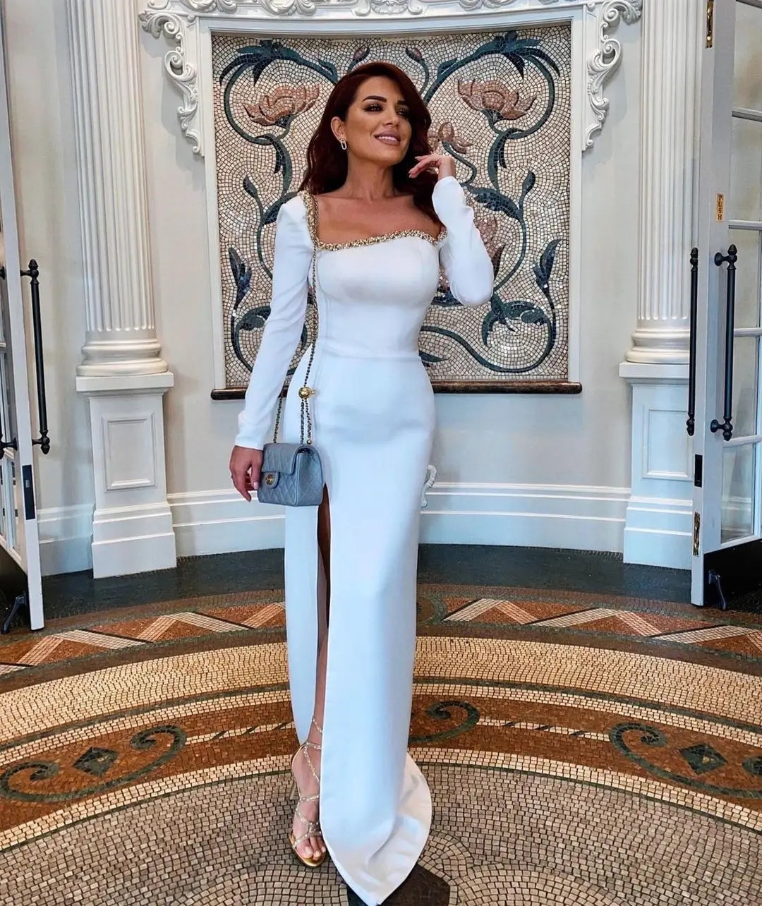 White Women's Evening Dress Mermaid Ivory Satin Long Sleeves Beadings Side Split Prom Formal Party Gowns Celebrity Style Robe De Soiree Vestidos 