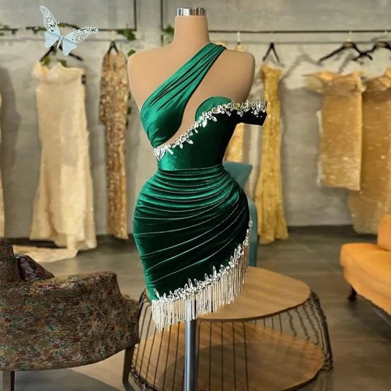 Veet Green Sexy Short Prom Dresses Tassel Crystal Sleeveless Women Evening Party Gowns Elegant Mini Tail Dress Robe De Bal Homecoming YD 0514