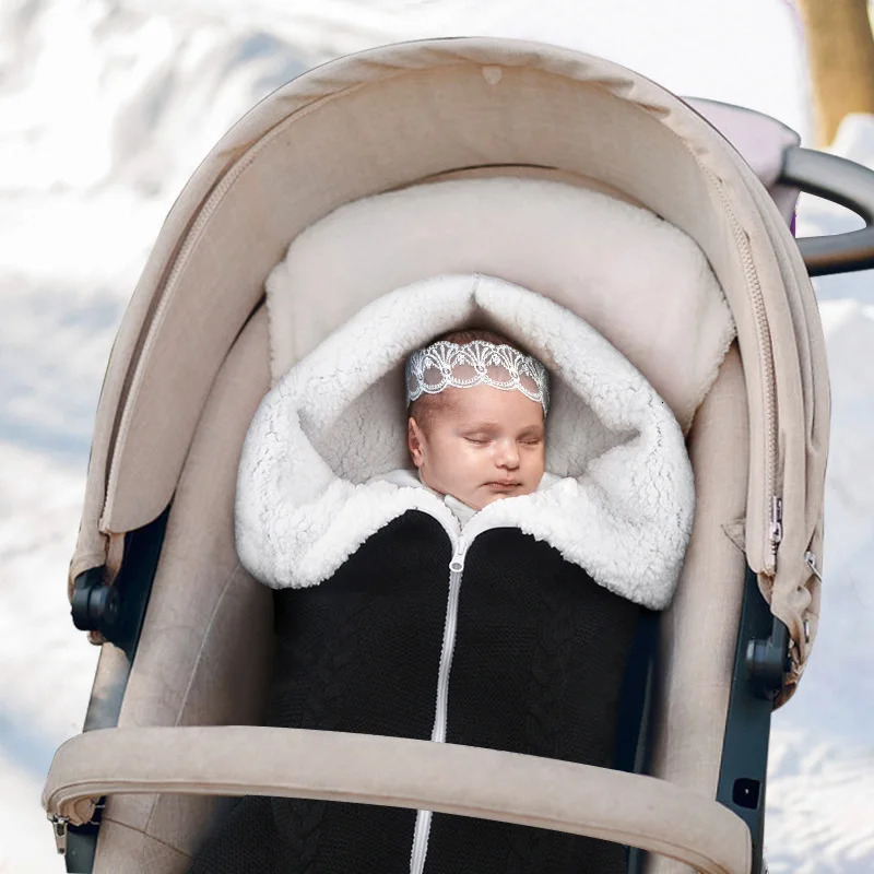 borns Sleeping Bag Thicken Winter Baby Envelope Knitted Stroller Swaddle Footmuff Toddler Slaapzak Kid Sleepsack Infant Sacks 240112