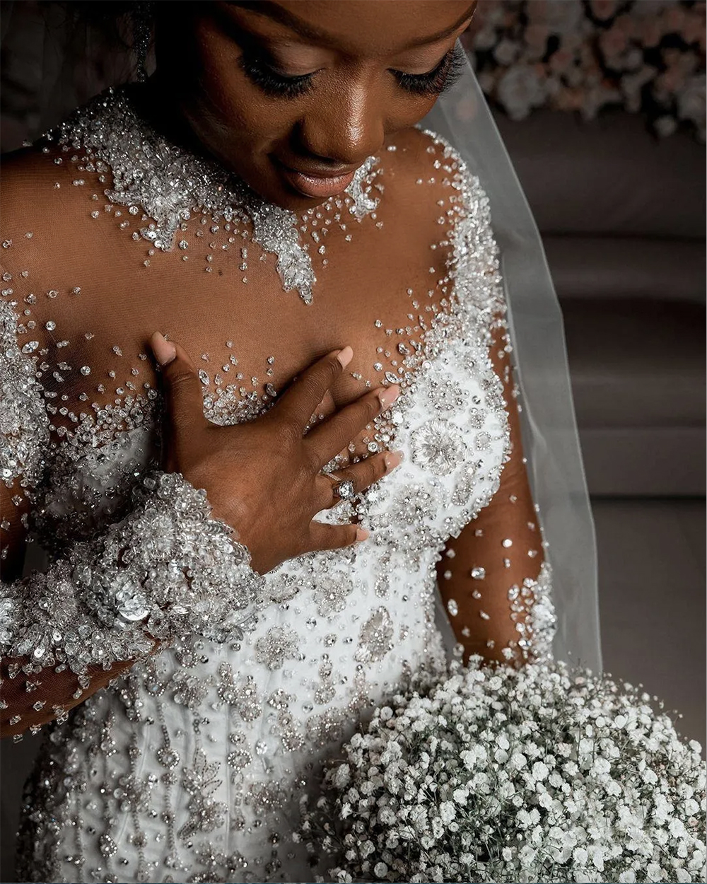 2024 Mermaid Wedding Dresses Ruffles Bridal Gown Chapel Train Jewel Neck Long Sleeves Tulle Beaded Applique Sequins Custom Made Plus Size vestidos de 