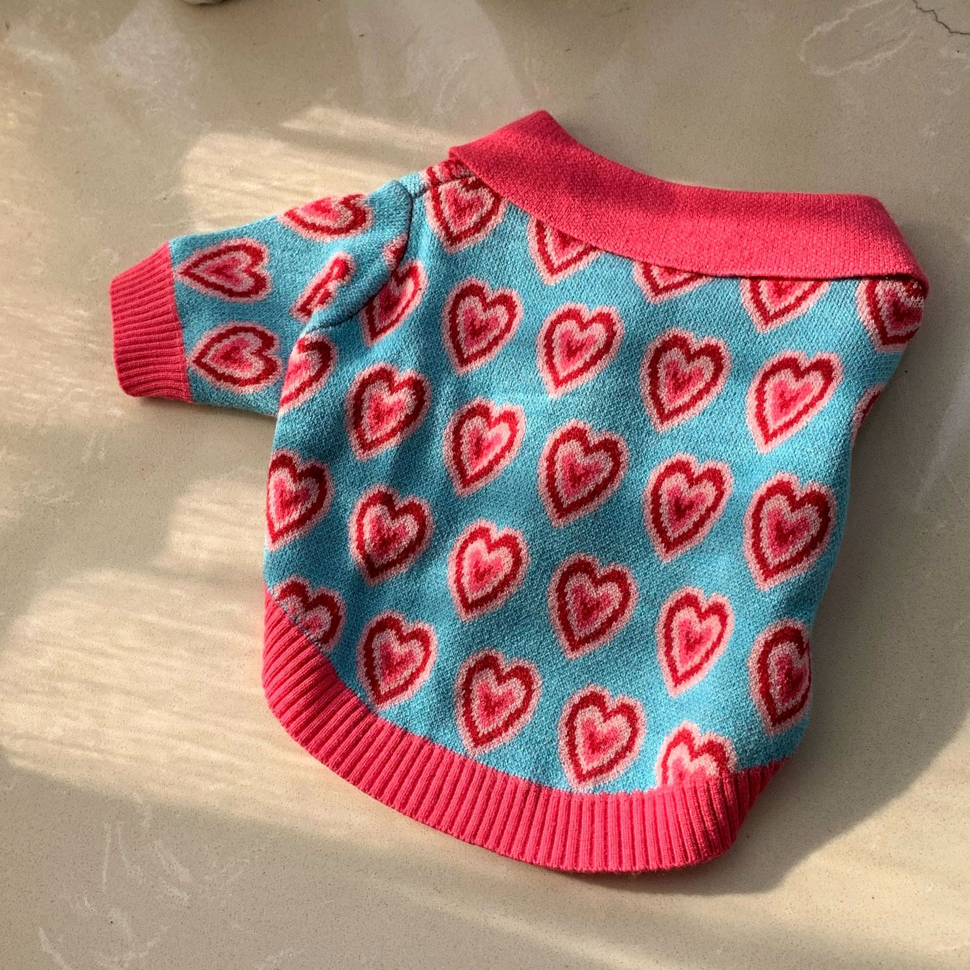 free shipping Sweaters Valentines Day Red Heart Winter Dog Apparel Puppy Sweater Warm Soft Pet Holiday Clothes for Small Cats and Dogs French Bulldog 