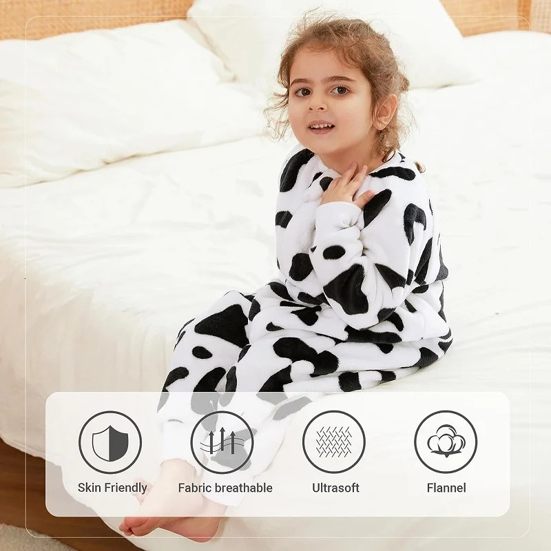 MICHLEY Cute Cow Flannel Baby Kids Sleeping Bag Winter Long Sleeve Wearable Blanket Warm Sleepsack Pajamas For Boys Girls 1-6T 240112