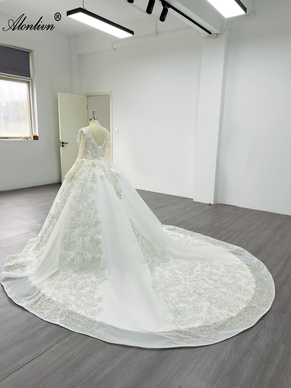 Alonlivn100% Real Photos Luxury Square Collar A Line Wedding Dress With Beading Rhinestones Pearls Embroidery Lace Full Sleeve Bridal Gowns