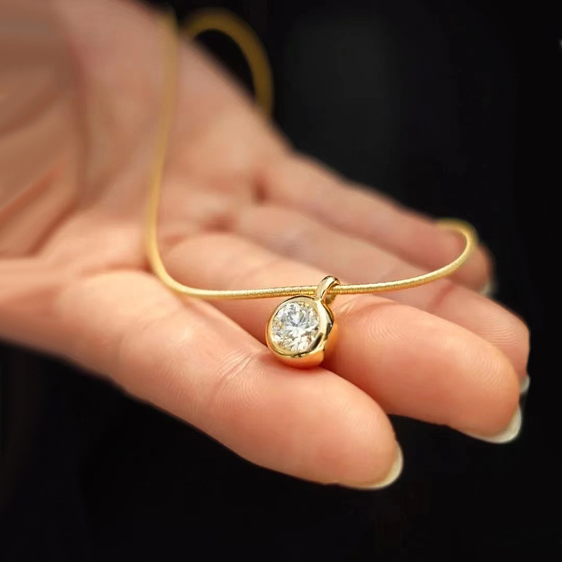 2024 Choucong Brand Circle Pendant Solitaire Simple Fine Jewelry Real 100% 925 Sterling Silver Gold Round Moissanite Diamond Party Women Beach Necklac
