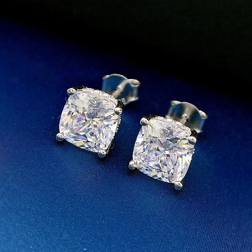 Choucong 2024 Stud Earrings Solitaire Luxury Jewelry Real 100% 925 Sterling Silver Cushion Shape Natural Moissanite Gemstones Party Women Bridal Earri