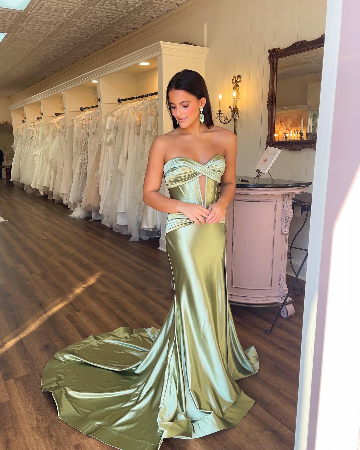 Light Green Mermaid Prom Dress Sweetheart Keyhole Evening Elegant Bone Bodice Pleats Ruffles Backless Formal Dresses For Special Ocns 6660306