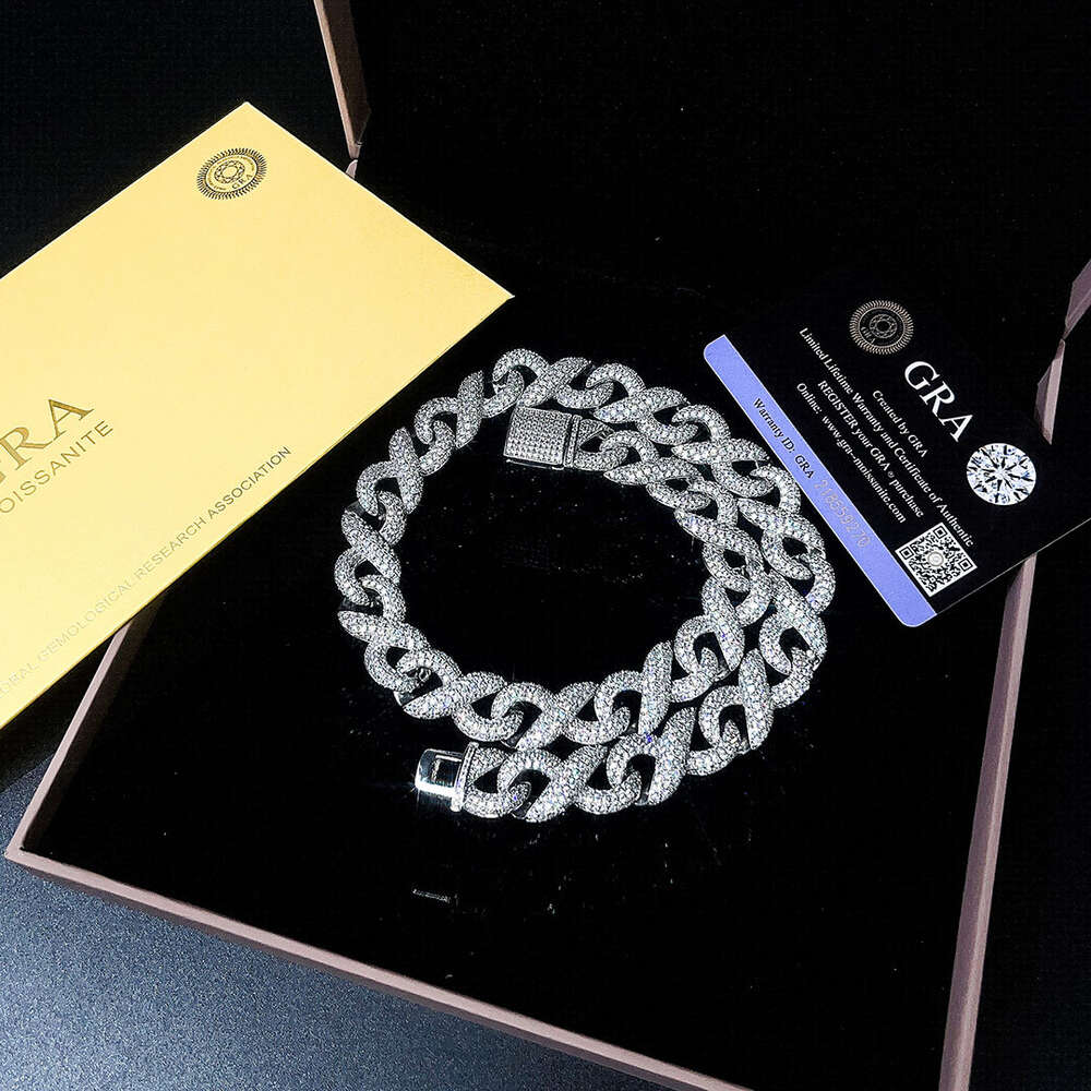 Wholesale Hip Hop Stainless Steel Lock Clasp Cuban Necklace 14k 18k Gold Plated Iced Out Men Miami Cuban Link Chain