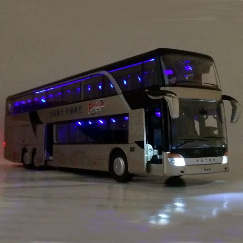 1 32 Alloy Bus Toy Double Decker Bus Model Simulation Children's Car Sightseeing Bus Toy Car Gift 240113